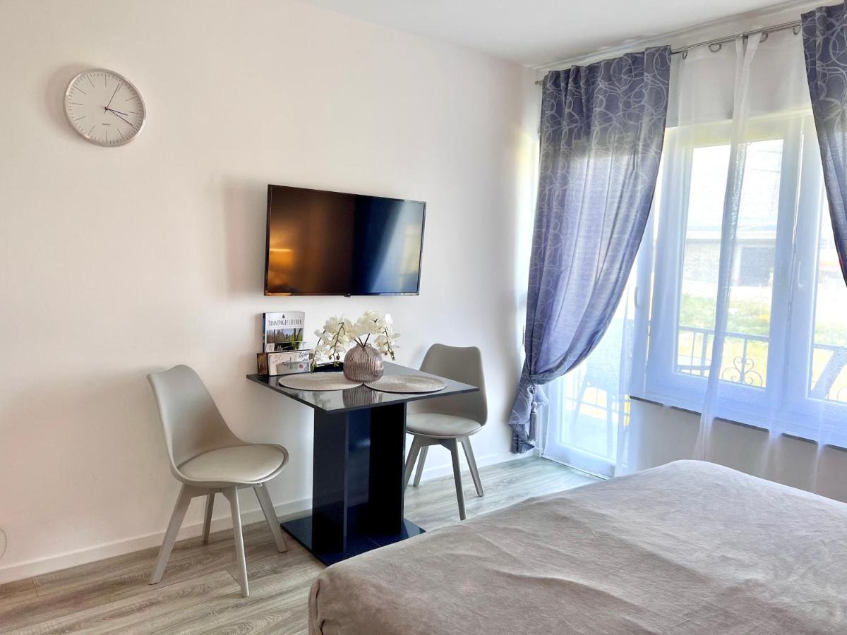 Prime Host Lovely Apartment Karlsruhe Exterior foto